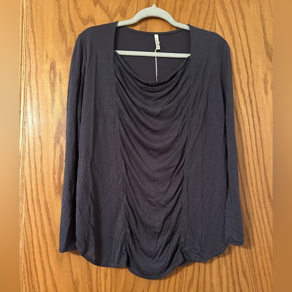 Lanston Drape Front Top - NWT - Size M - Picture 1 of 8